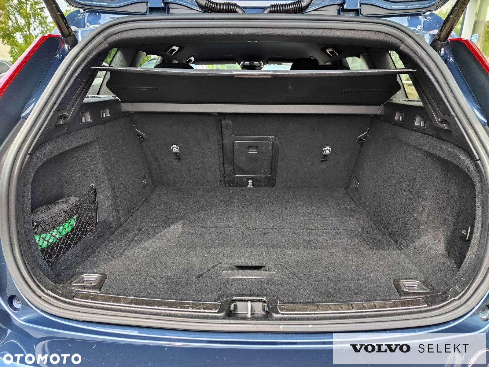 Volvo V60 Cross Country - 32