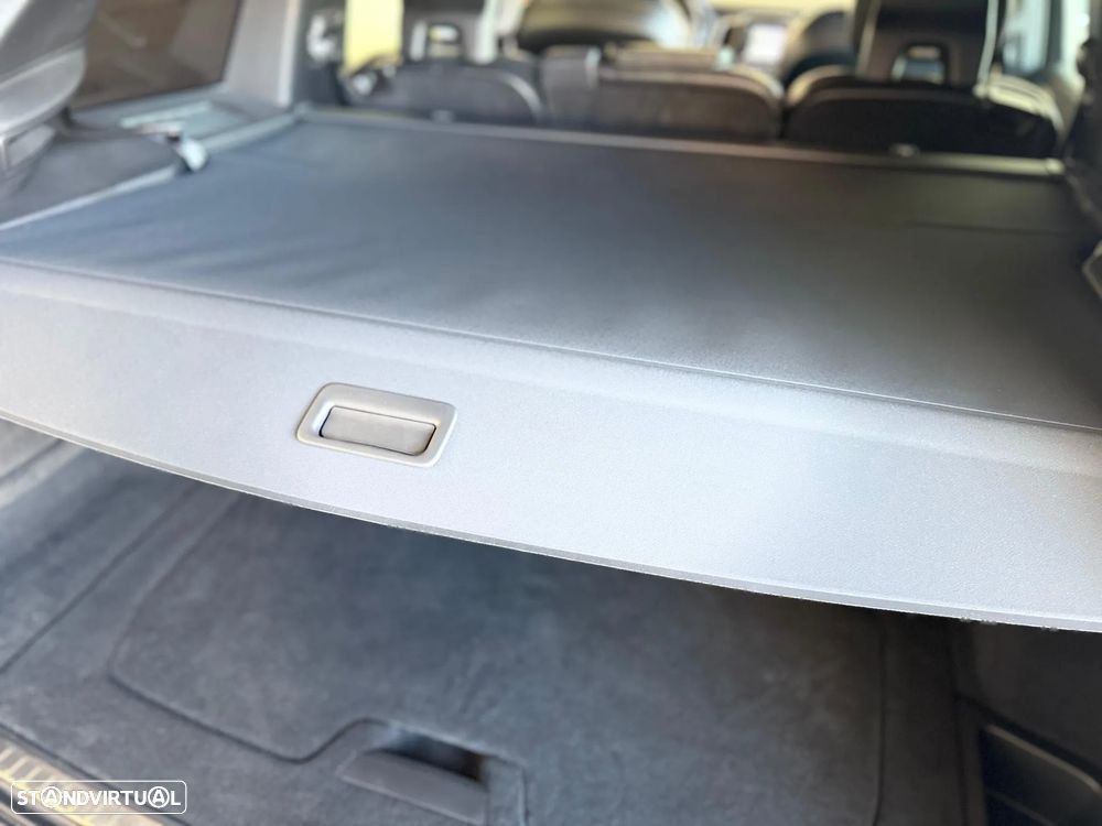 Volvo XC 90 2.0 D4 R-Design - 42
