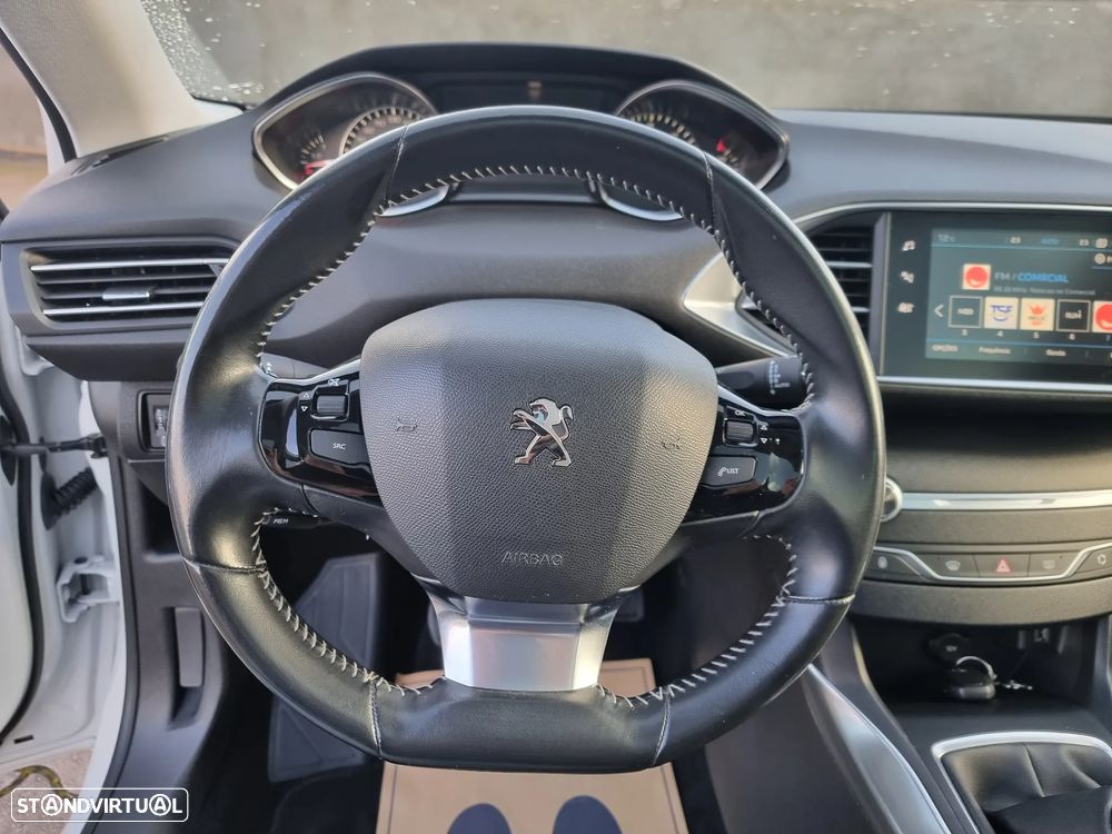 Peugeot 308 SW BlueHDi 130 Stop & Start Allure Pack - 10