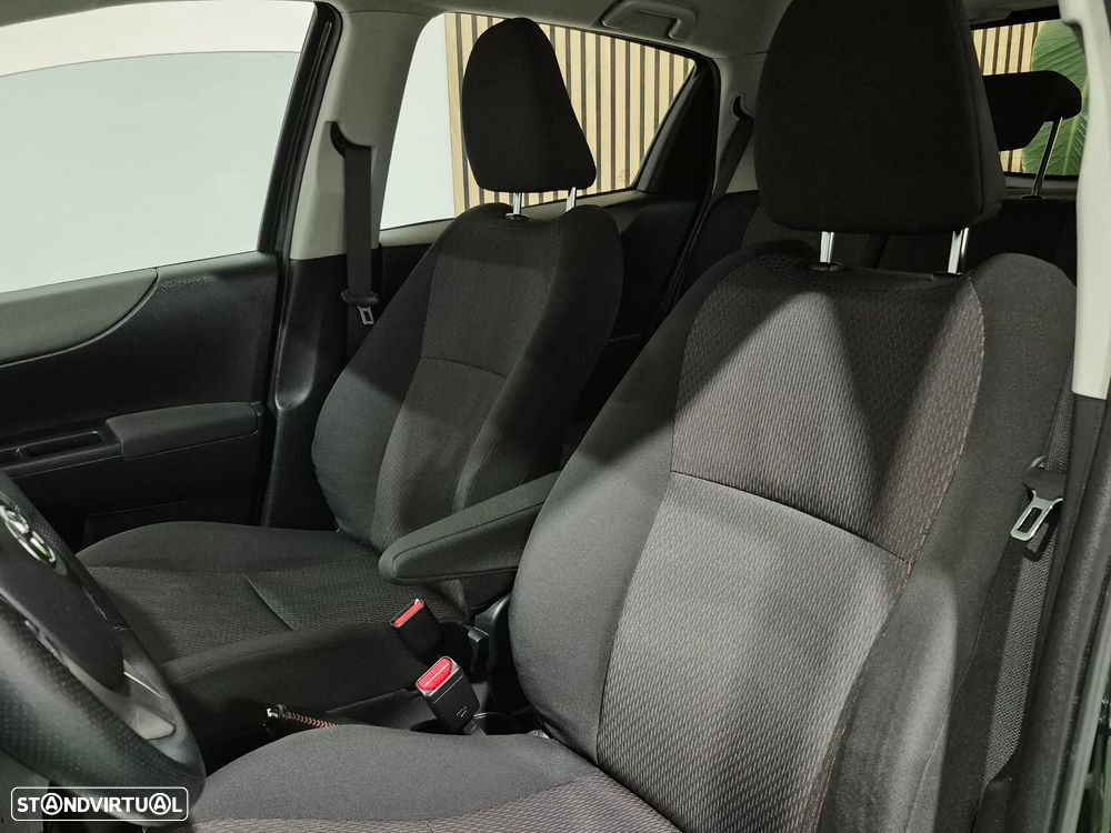 Toyota Yaris 1.4 D-4D Sport — fotografia 7