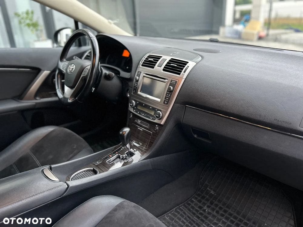 Toyota Avensis 2.0 Sol MS - 12