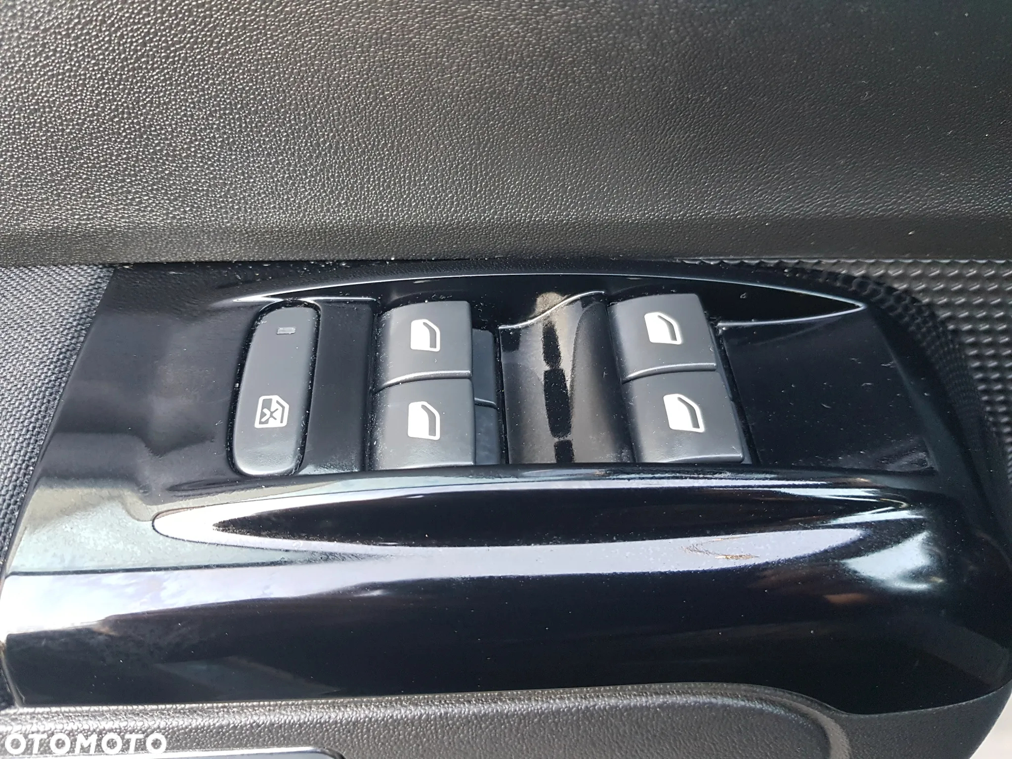 Citroën C3 1.2 PureTech Shine - 16