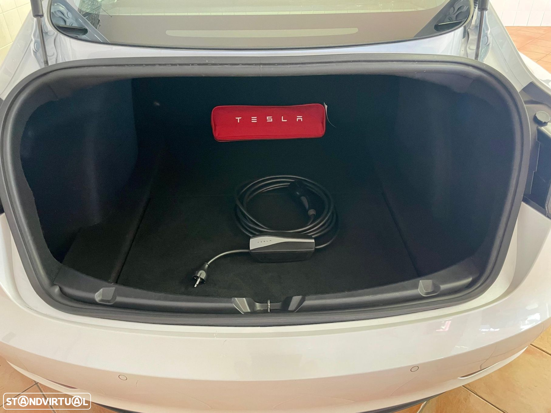Tesla Model 3 Standard Range Plus RWD - 29