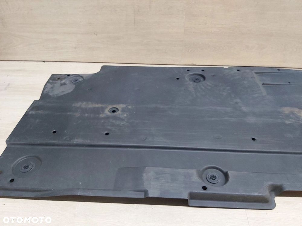 Toyota Prius IV 1,8 xw50 osłona podwozia podłogi prawa dolna 58165-47030 - 3