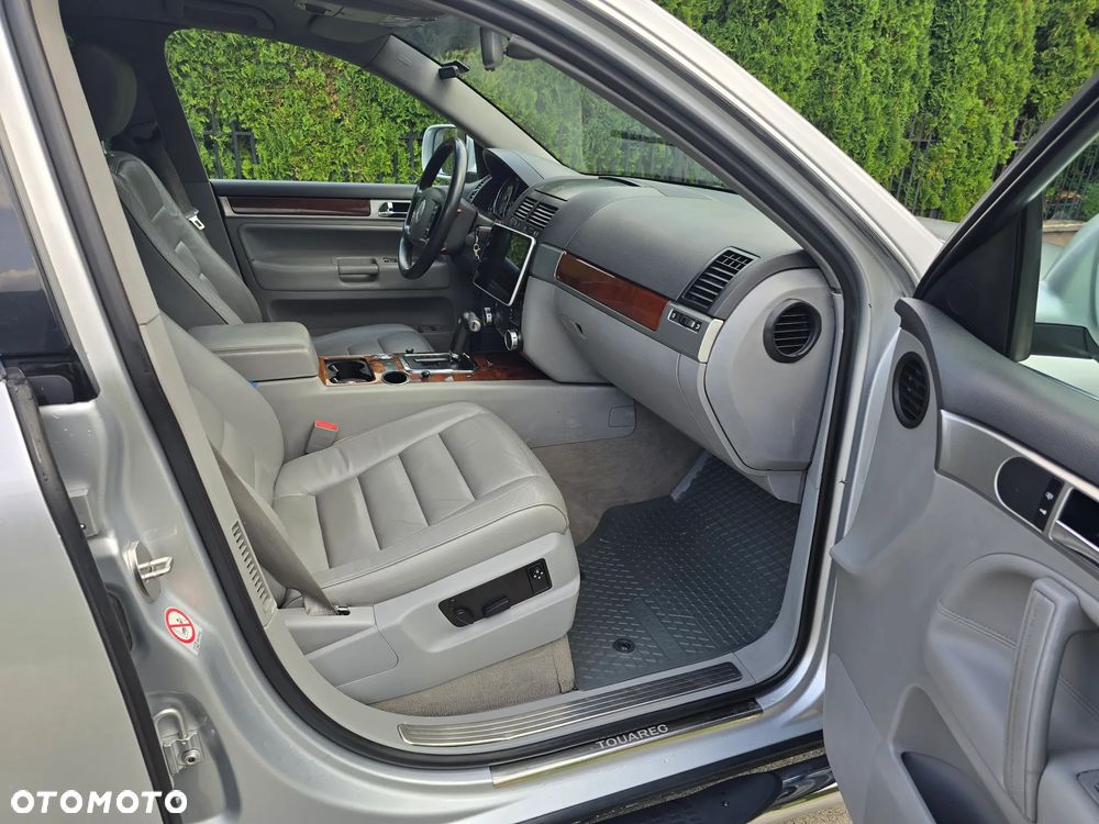 Volkswagen Touareg 2.5 R5 TDI Tiptr - 27