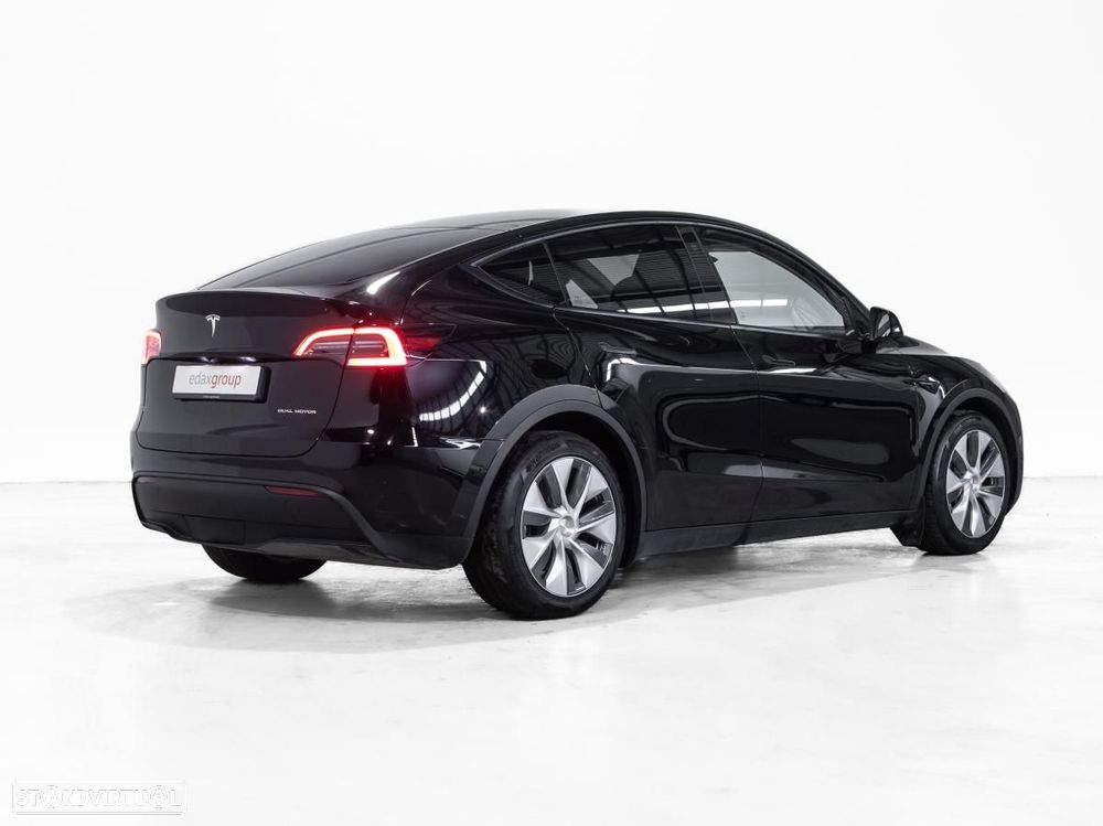 Tesla Model Y Long Range Tração Integral - 3