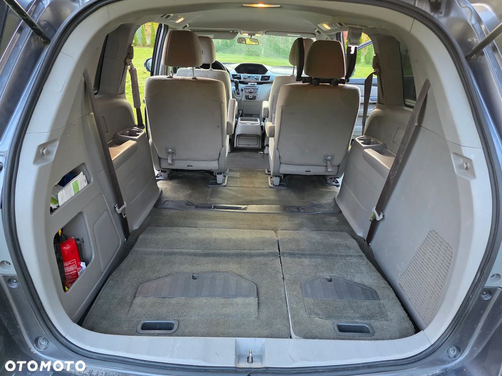 Honda Odyssey 3.5 LX - 11
