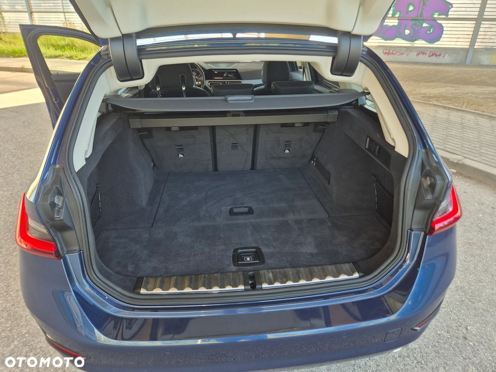 BMW Seria 3 320d MHEV Advantage - 19