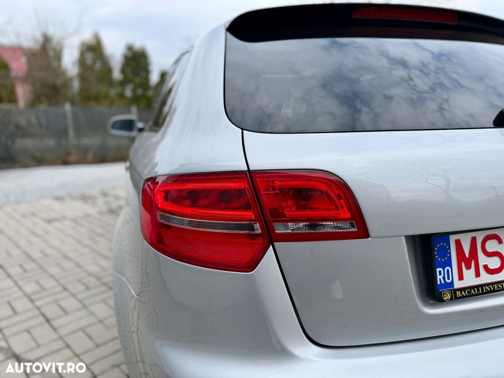 Audi A3 2.0 TDI ack DPF S tronic S line Sportpaket (plus) - 11