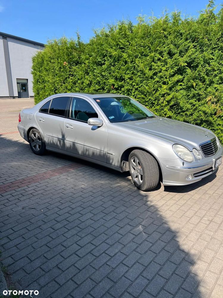 Mercedes-Benz Klasa E 320 T Avantgarde - 1
