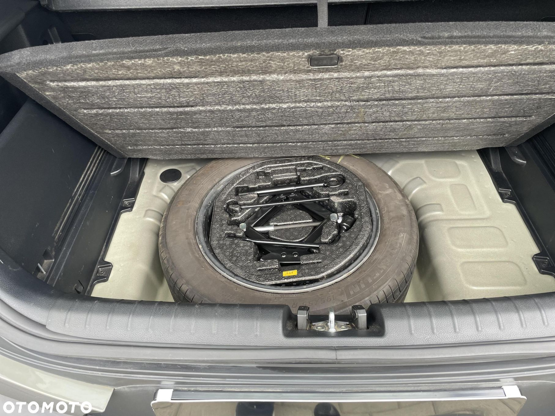 Kia Stonic 1.2 L - 19