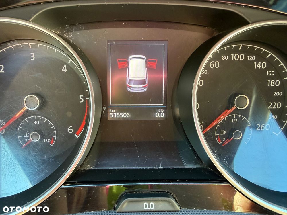 Volkswagen Touran 2.0 TDI BMT Highline DSG - 13