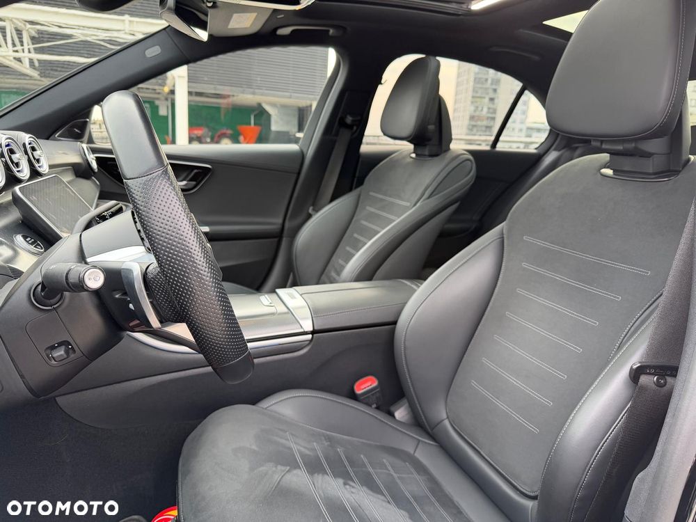Mercedes-Benz Klasa C 300 4MATIC 9G-TRONIC - 18