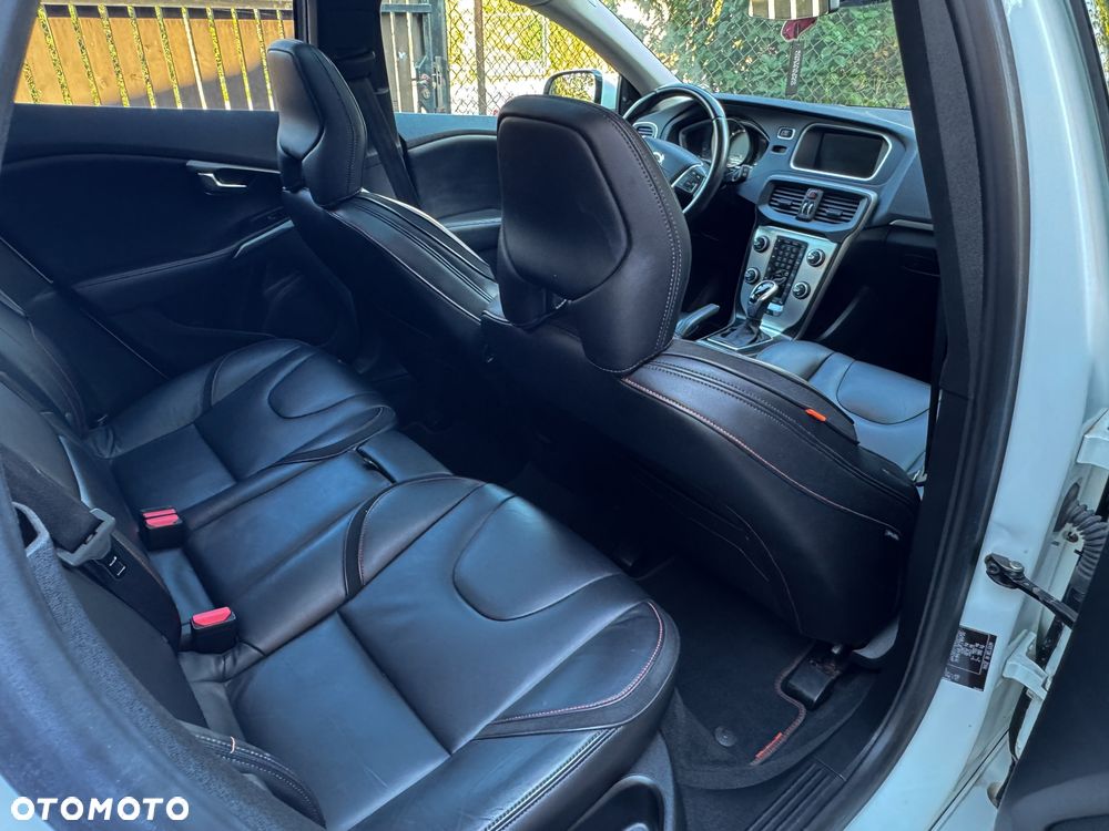 Volvo V40 D4 Geartronic Ocean Race - 16