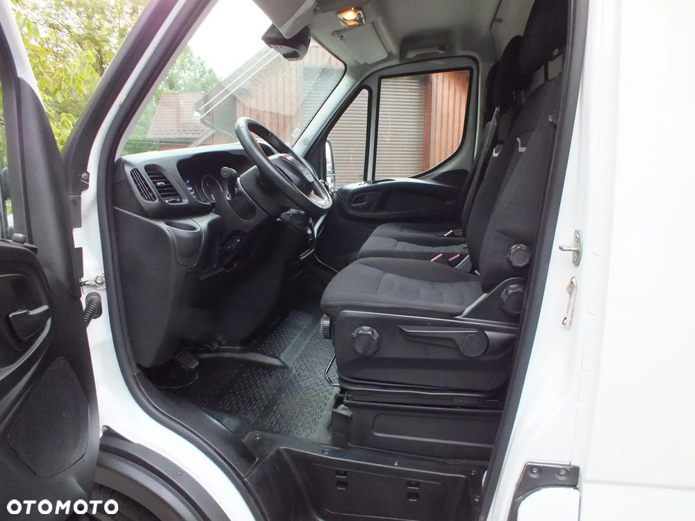 Iveco Daily - 28