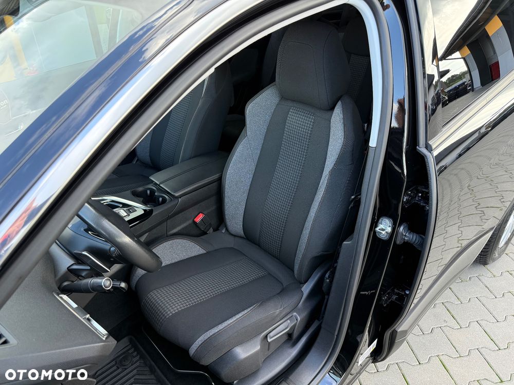 Peugeot 5008 PureTech 130 EAT8 Stop & Start Allure - 19
