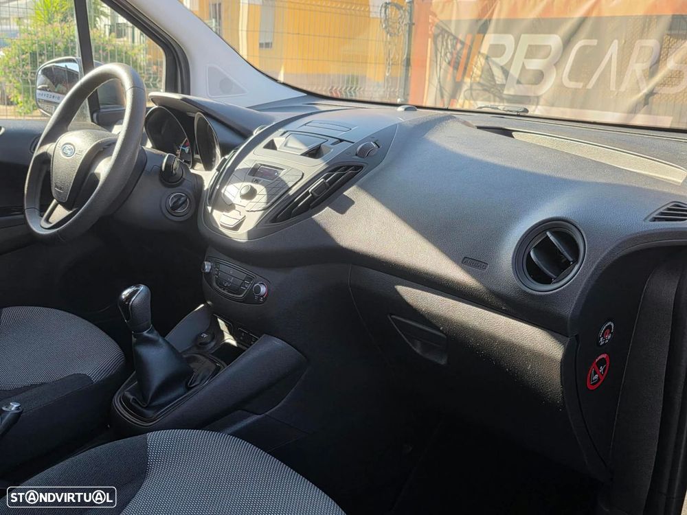 Ford Tourneo Courier 1.5 TDCi Ambiente - 11