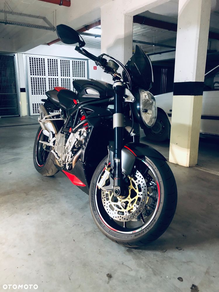 MV AGUSTA Brutale - 7