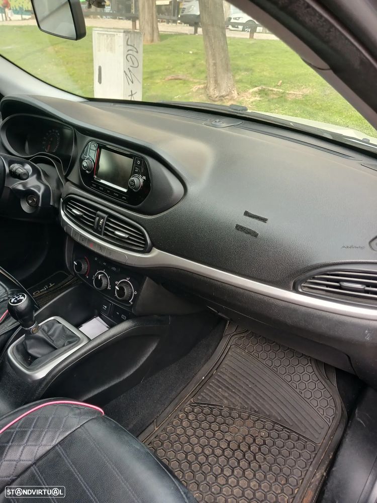 Fiat Tipo Station Wagon 1.3 M-Jet Lounge - 7