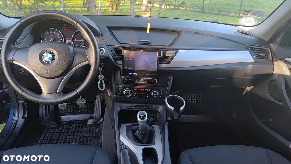 BMW X1 sDrive18d Sport Line - 11