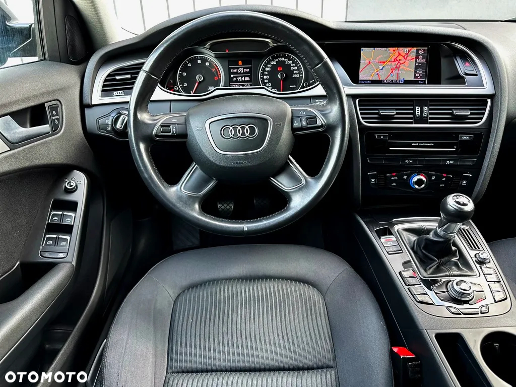 Audi A4 Avant 2.0 TFSI Attraction - 10