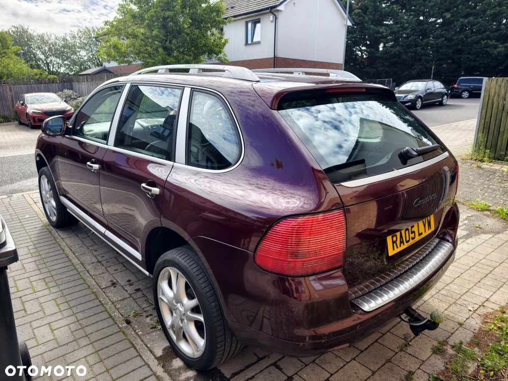 Porsche Cayenne - 8