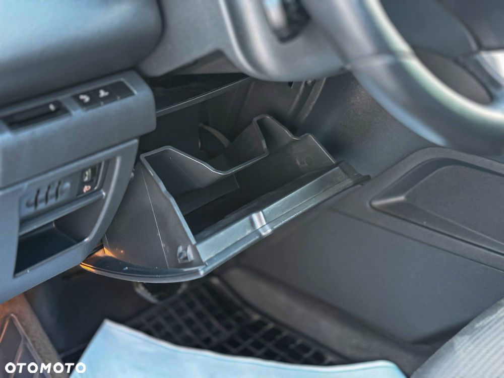 Peugeot 3008 2.0 HDi Active - 21
