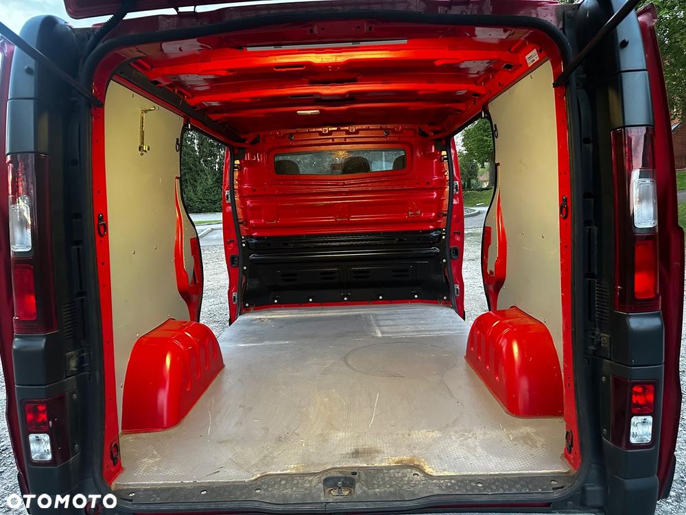 Opel Vivaro - 18