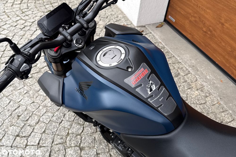 Honda CB - 31