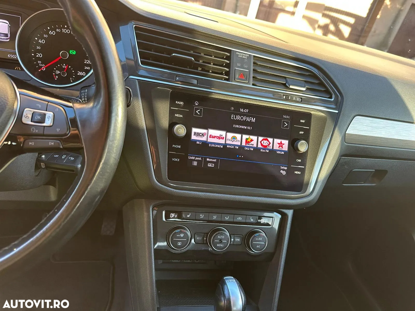 Volkswagen Tiguan Allspace 2.0 TDI DSG Life - 10