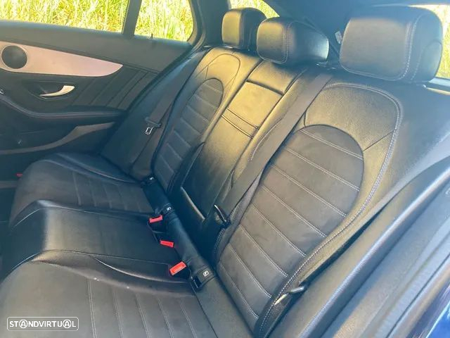 Mercedes-Benz C 300 de AMG Line - 29