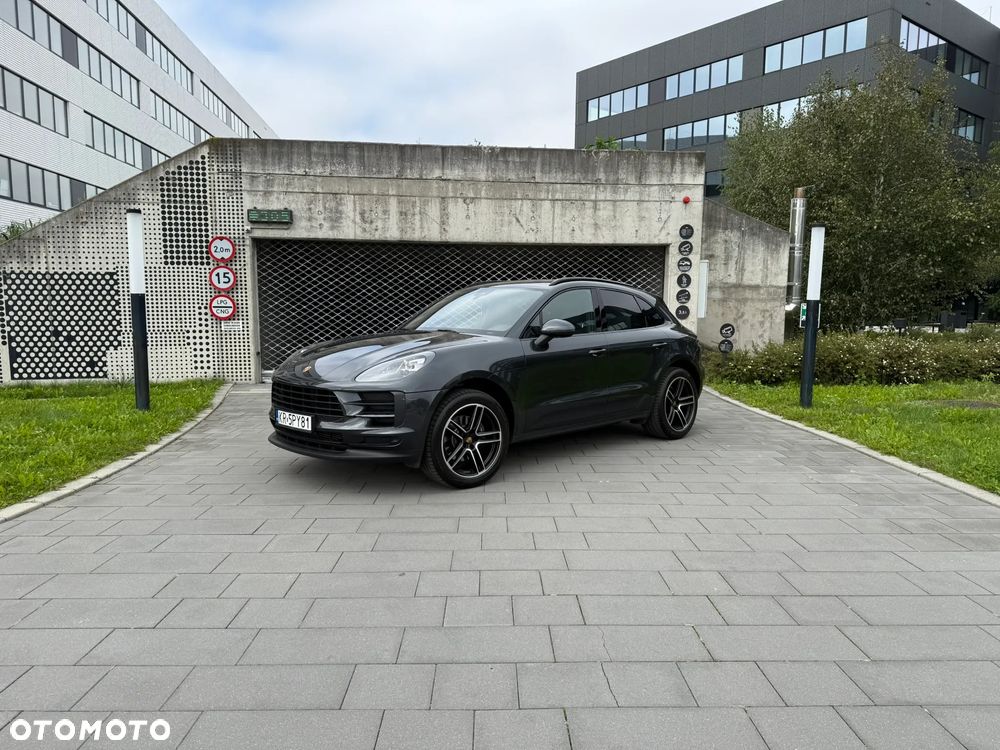 Porsche Macan Standard - 1