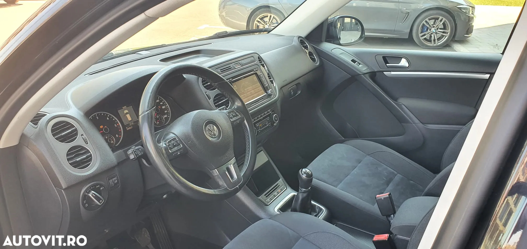 Volkswagen Tiguan - 9
