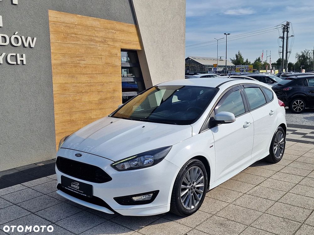 Ford Focus 2017 photo 2