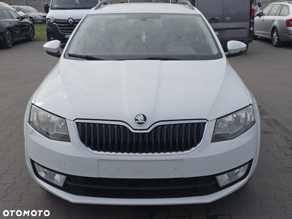 Skoda Octavia 1.6 TDI DPF Ambition - 10