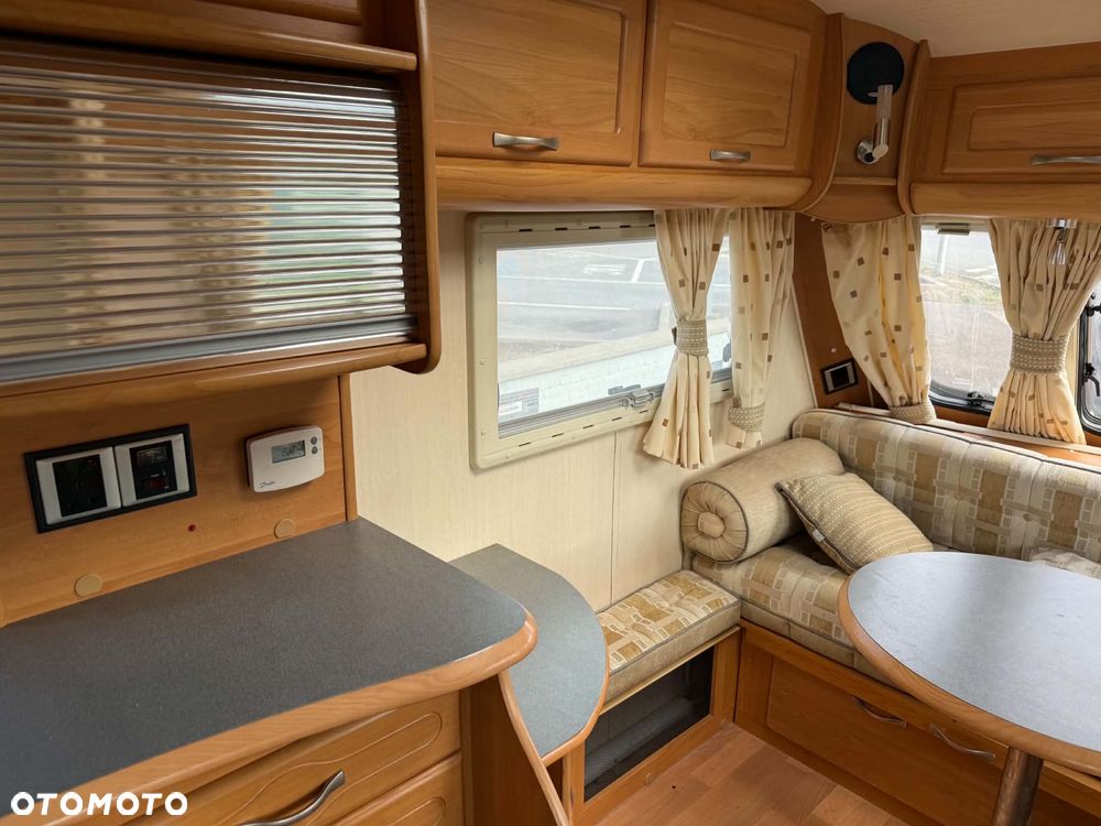 Fleetwood Volante - 9