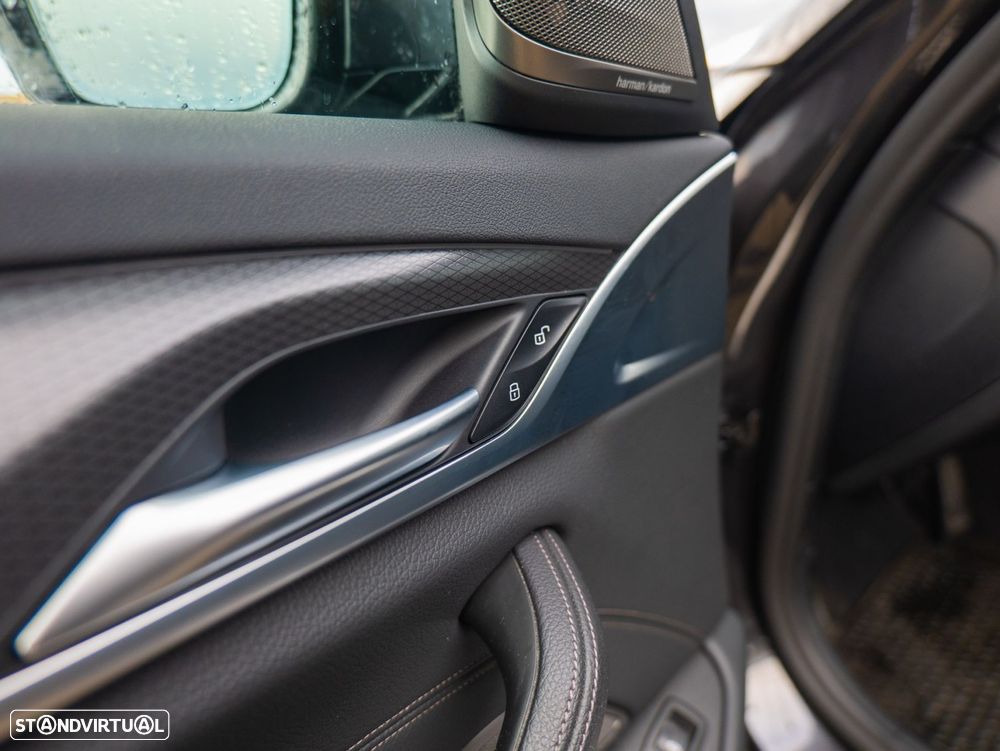 BMW 520 d Pack Desportivo M Auto - 13