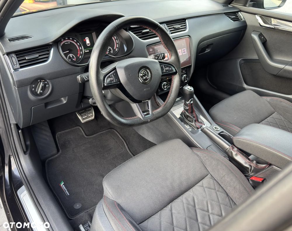 Skoda Octavia 2.0 TDI 4x4 DSG RS - 14