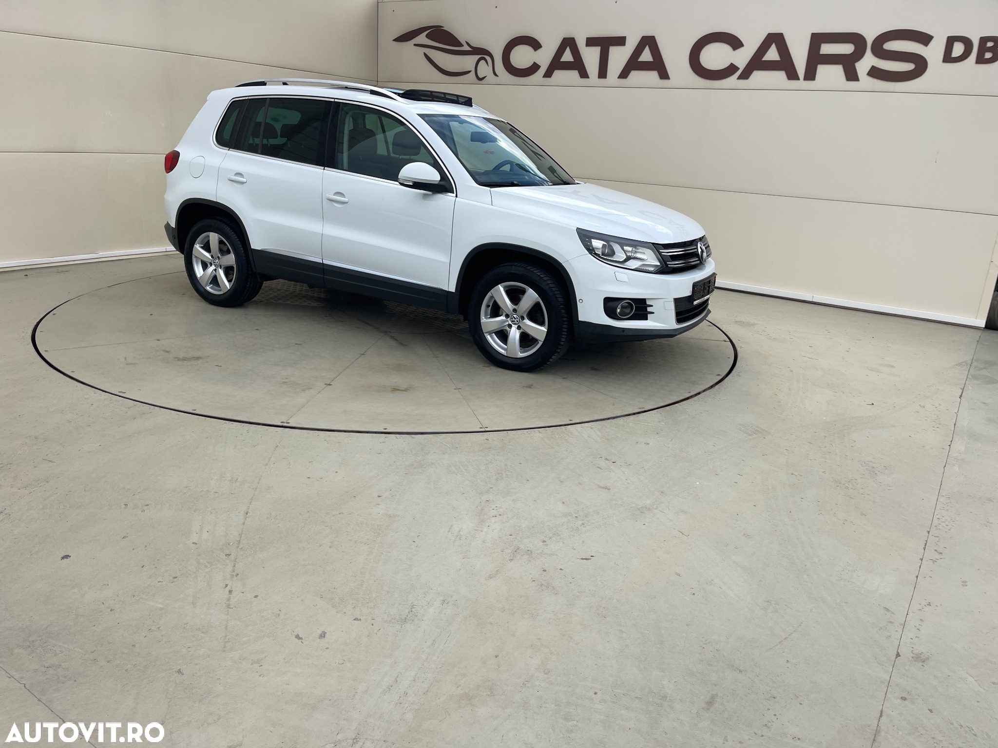 Volkswagen Tiguan 2.0 TDI DPF 4Motion BlueMotion Technology DSG Cup Sport & Style - 21