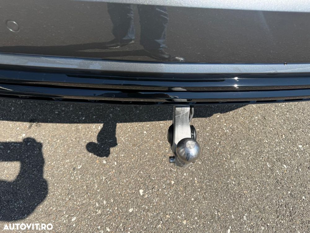 Volkswagen Touareg V6 TDI 4MOTION R-Line - 11