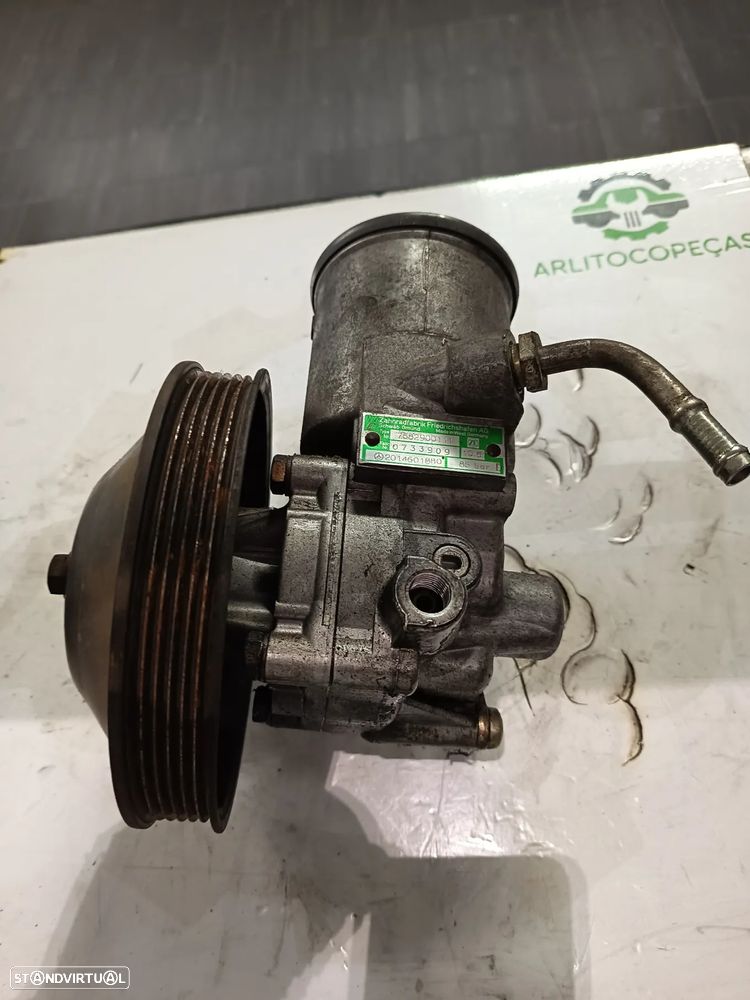 Bomba direção Mercedes 190D W201 Ref: 2014601880 - 2