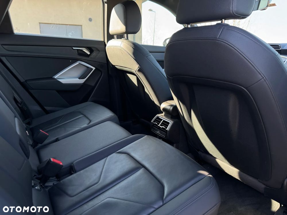 Audi Q3 35 TDI S tronic - 31