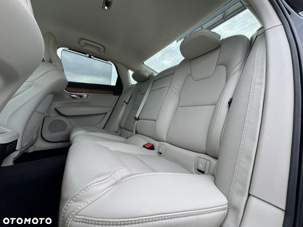 Volvo S90 - 19