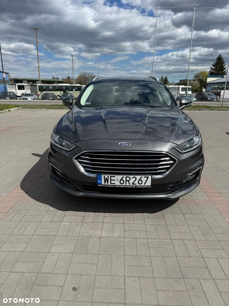 Ford Mondeo 2.0 Hybrid Titanium - 21