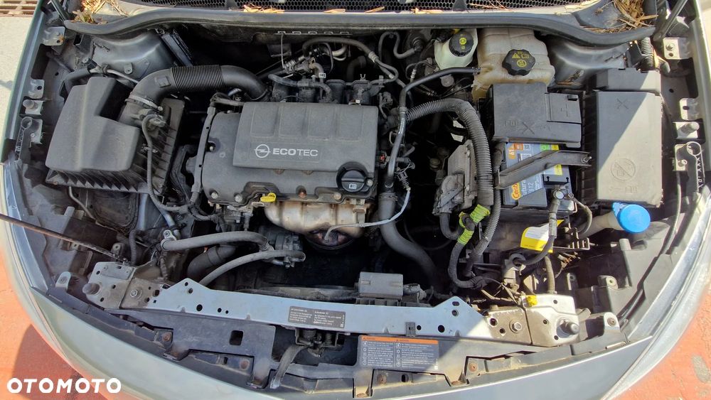 Opel Astra 1.4 Cosmo - 18