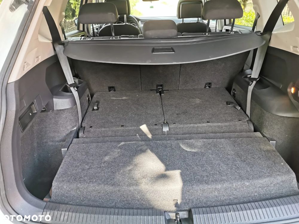 Volkswagen Tiguan Allspace 2.0 TDI 4Mot SCR Comfortline DSG - 9