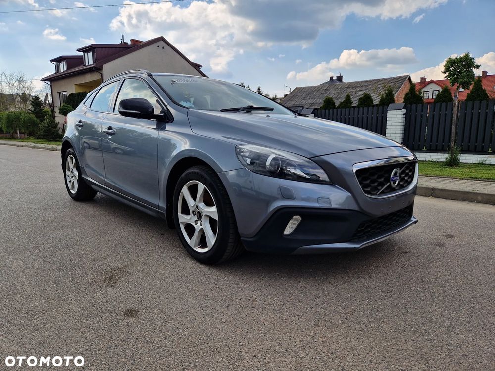 VOLVO V40II V40CC 2012> BŁOTNIK MASKA ZDERZAK BŁOTNIK XENON AIRBAG RADAR PAS PRZEDNI  714-46 1.6D2 - 2