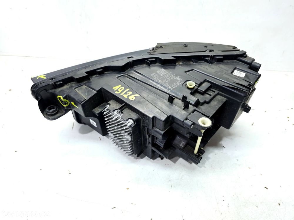 REFLEKTOR LAMPA PRAWY PRZÓD MATRIX AUDI Q4 E-TRON 89A941036A 19/26 - 7
