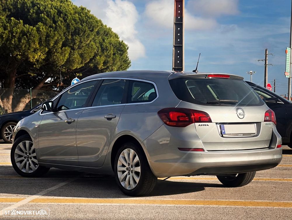 Opel Astra Sports Tourer 1.4 Cosmo - 3