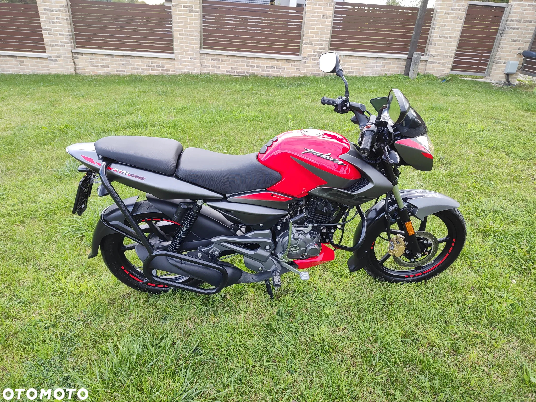 Bajaj Pulsar - 9
